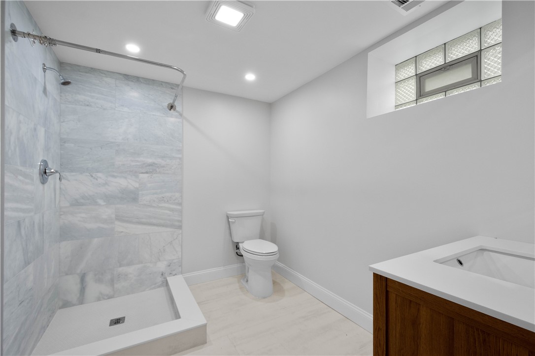 7118-7116 McPherson Blvd