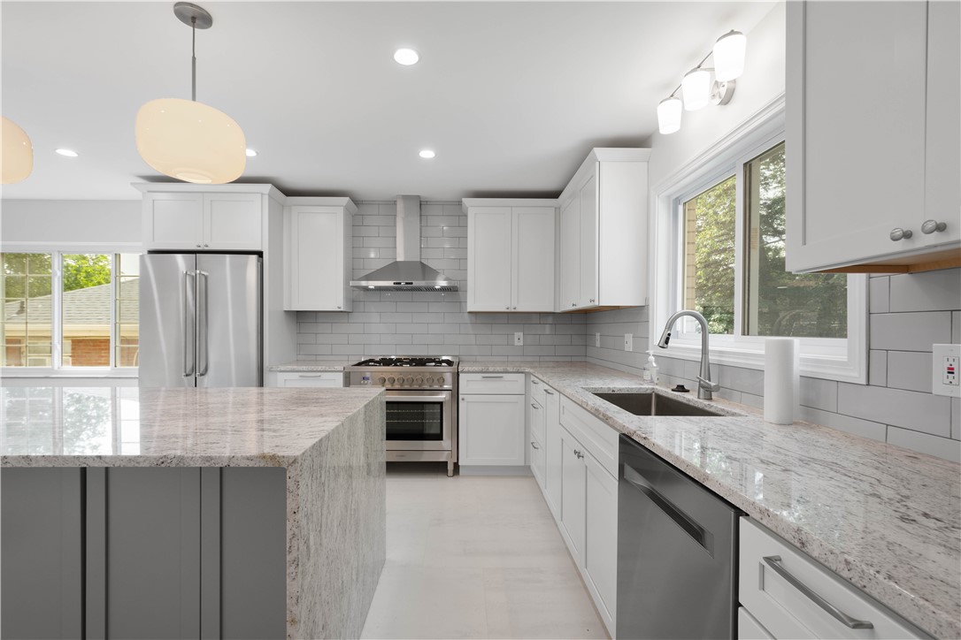 7118-7116 McPherson Blvd