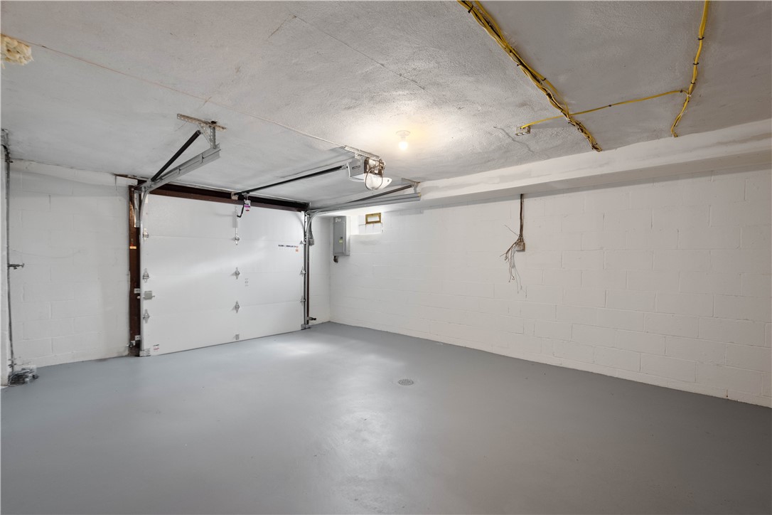 7118-7116 McPherson Blvd