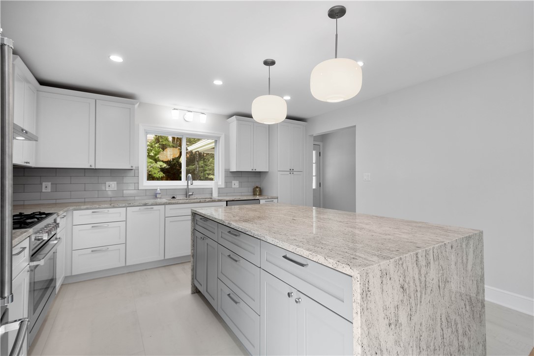 7118-7116 McPherson Blvd