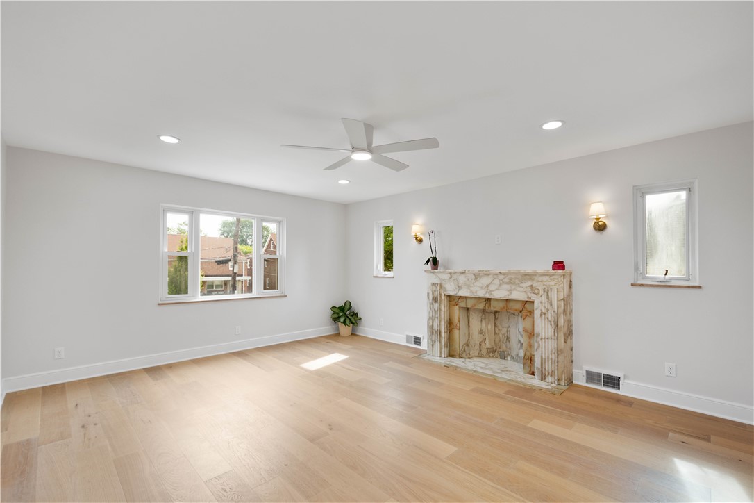 7118-7116 McPherson Blvd