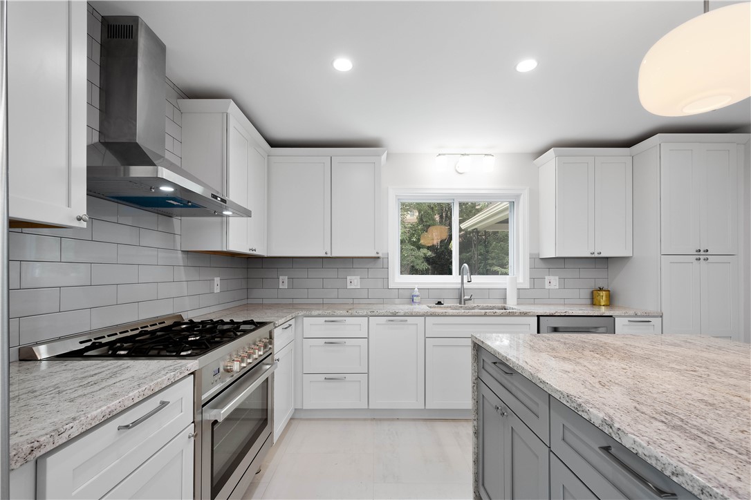 7118-7116 McPherson Blvd