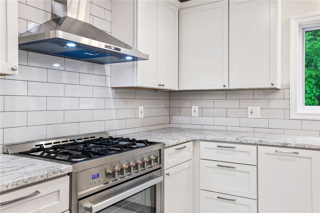 7118-7116 McPherson Blvd