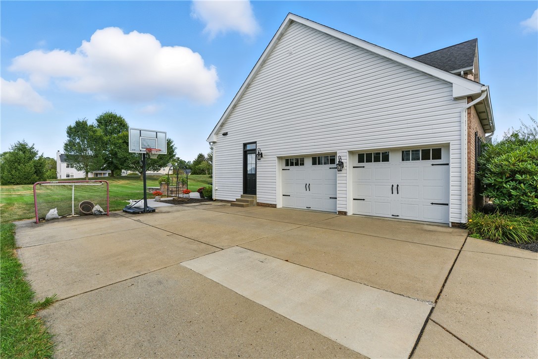 1055 S Lake Drive