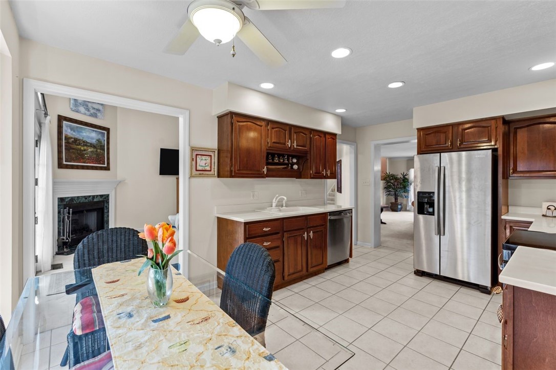 402 Christopher Cir