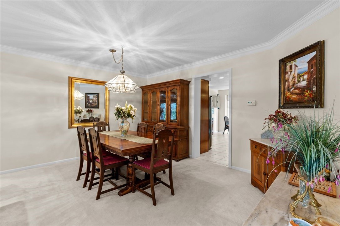 402 Christopher Cir