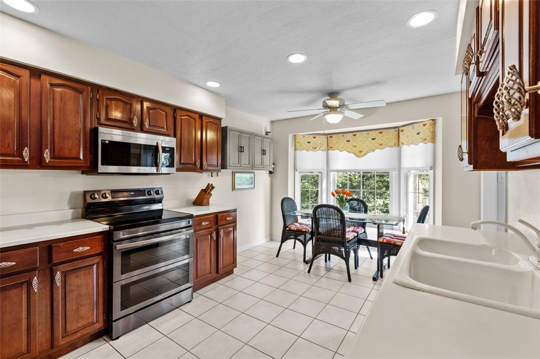 402 Christopher Cir