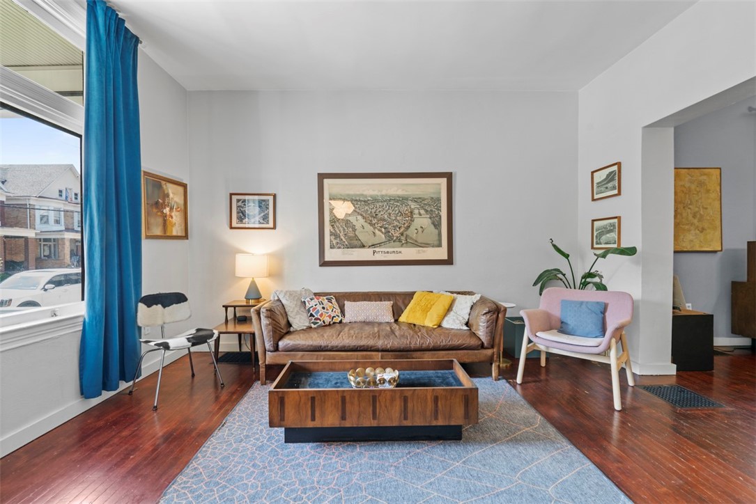 1037 Chislett Street