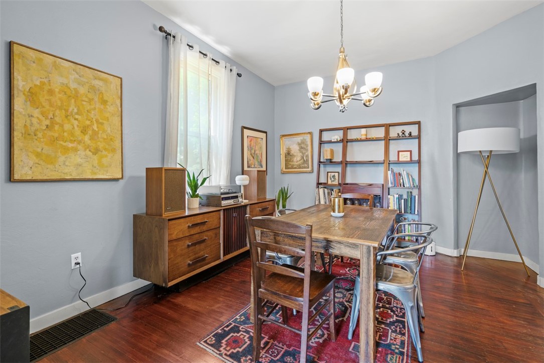 1037 Chislett Street