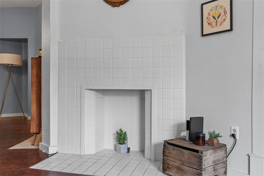 1037 Chislett Street