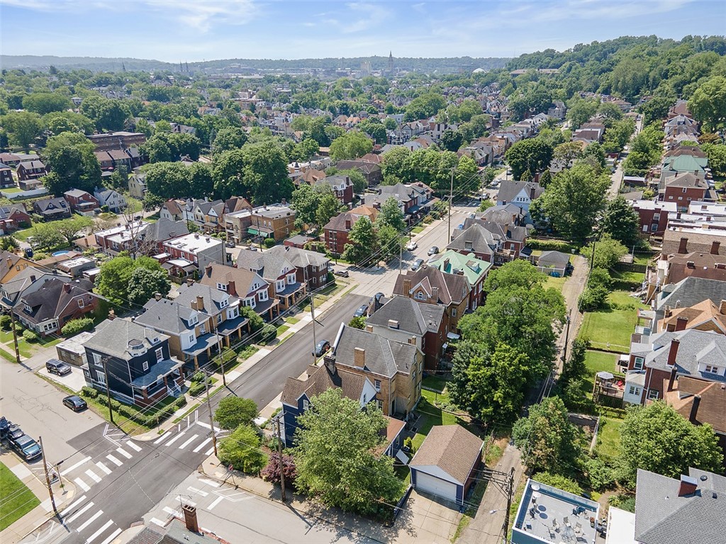 1037 Chislett Street