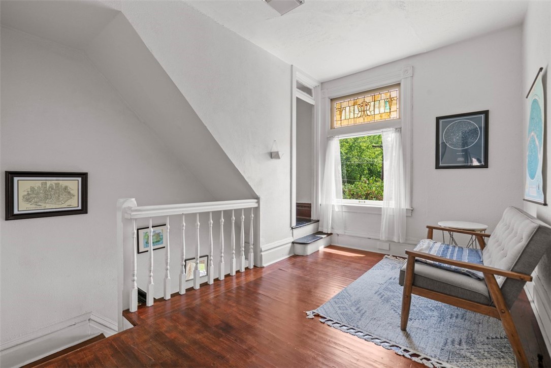 1037 Chislett Street