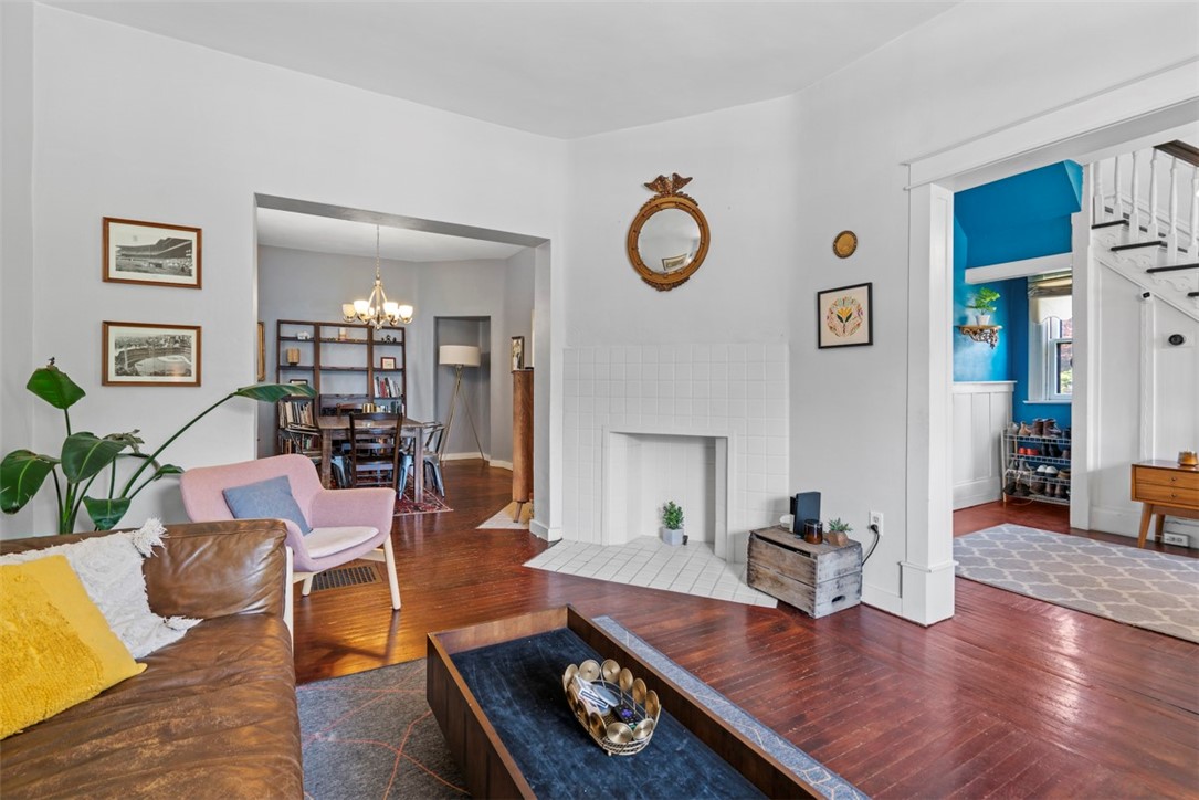 1037 Chislett Street