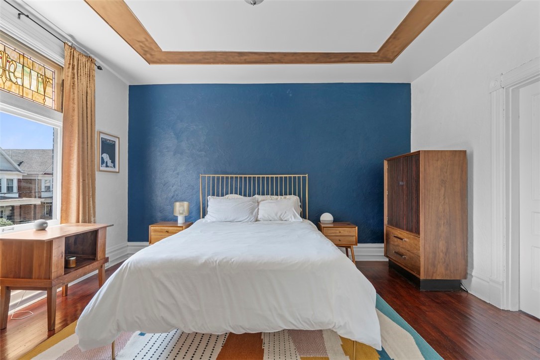 1037 Chislett Street