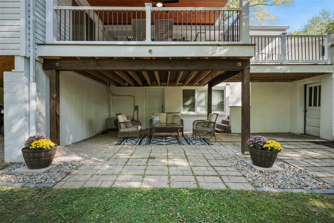 664 Field Club Rd