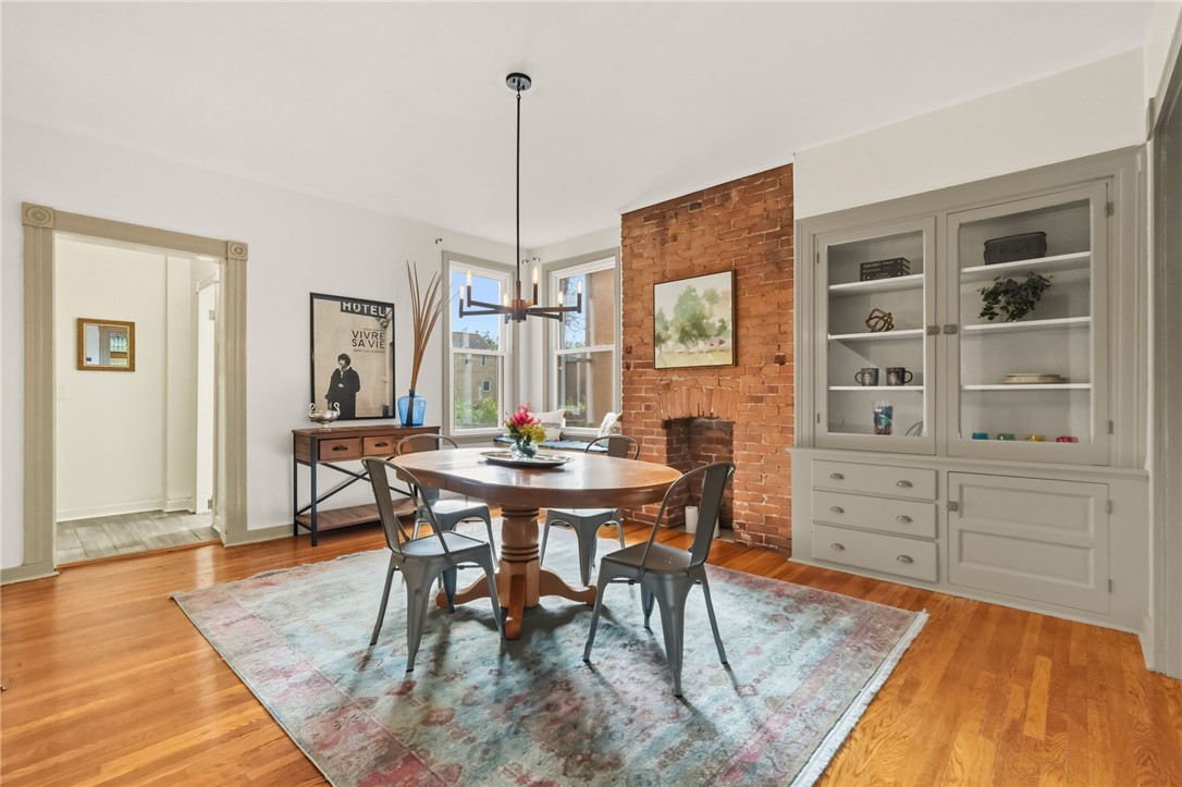 826 E Hutchinson Ave