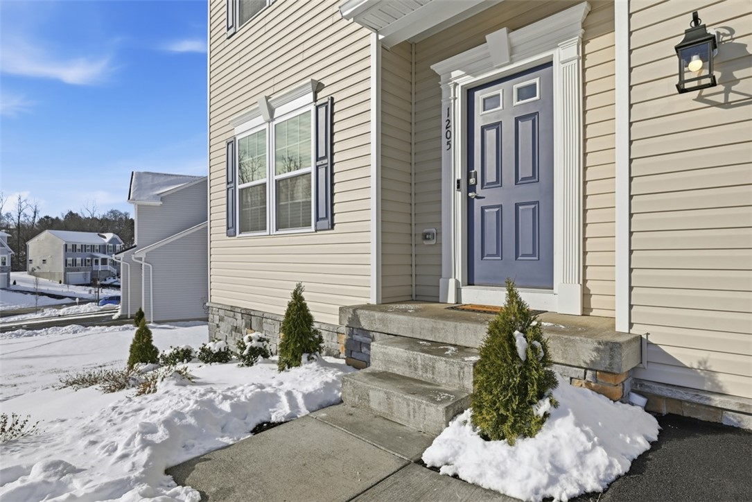 1205 Magnolia Court