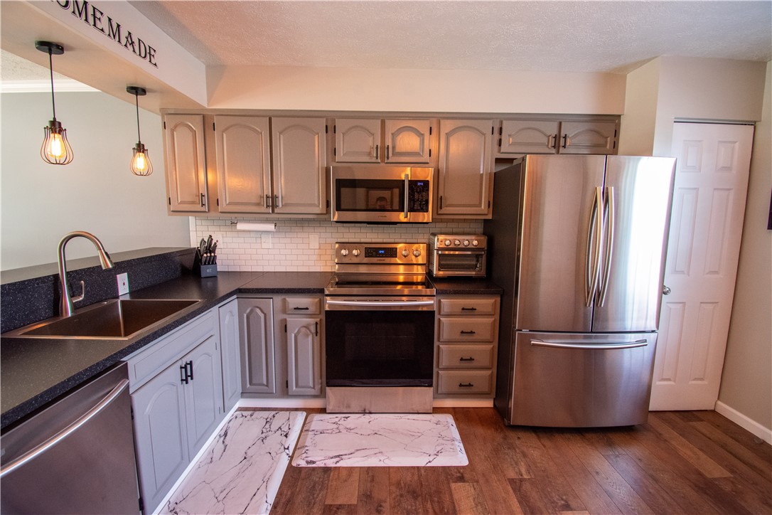 222 Carters Grove Dr