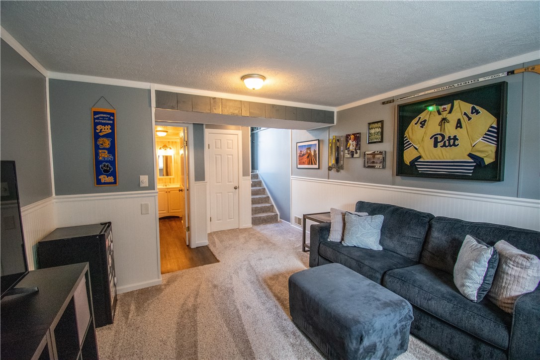 222 Carters Grove Dr