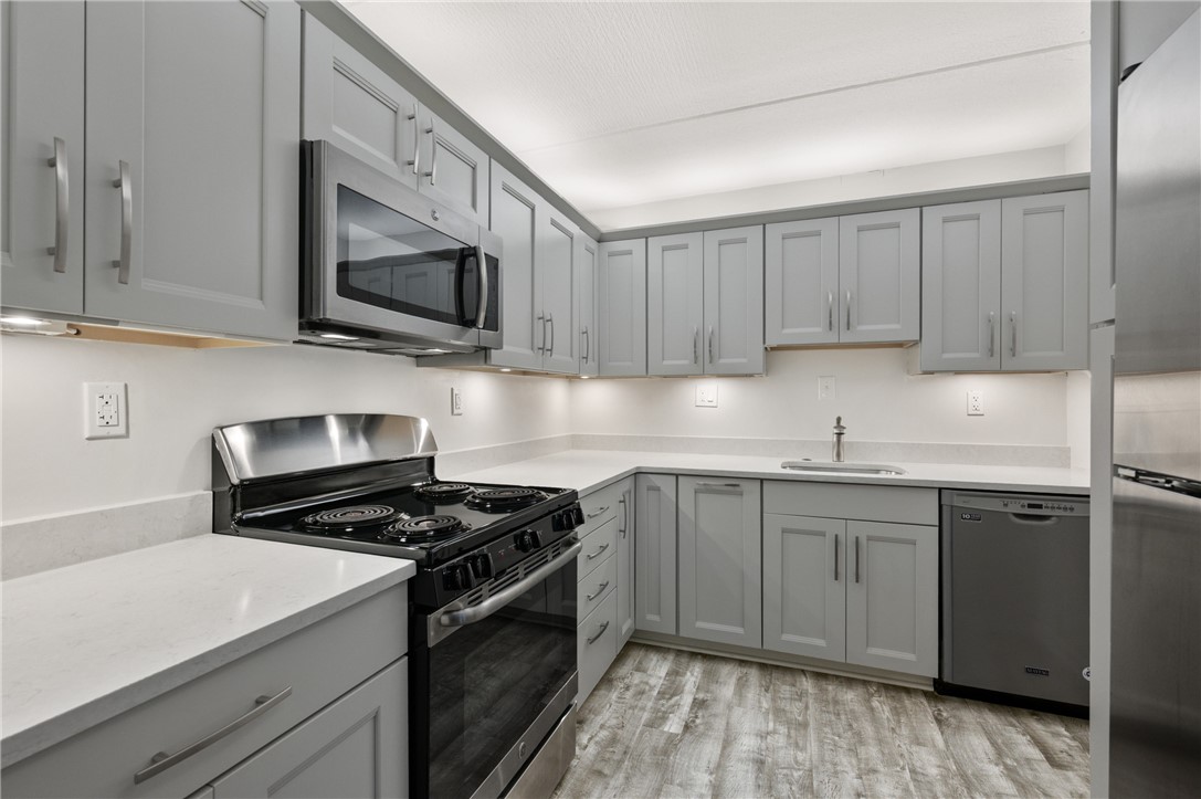 363 S Highland Ave 803