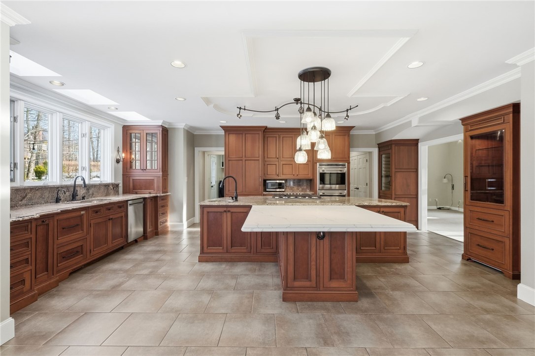 2155 S Villa Dr