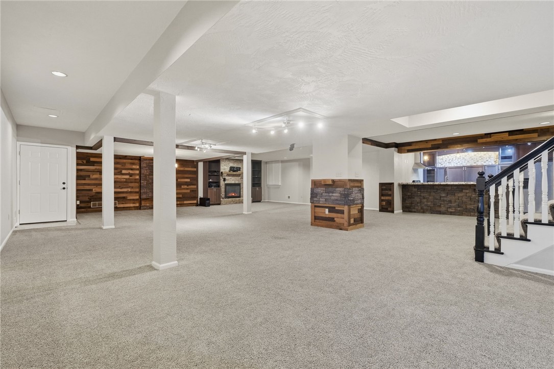 2155 S Villa Dr
