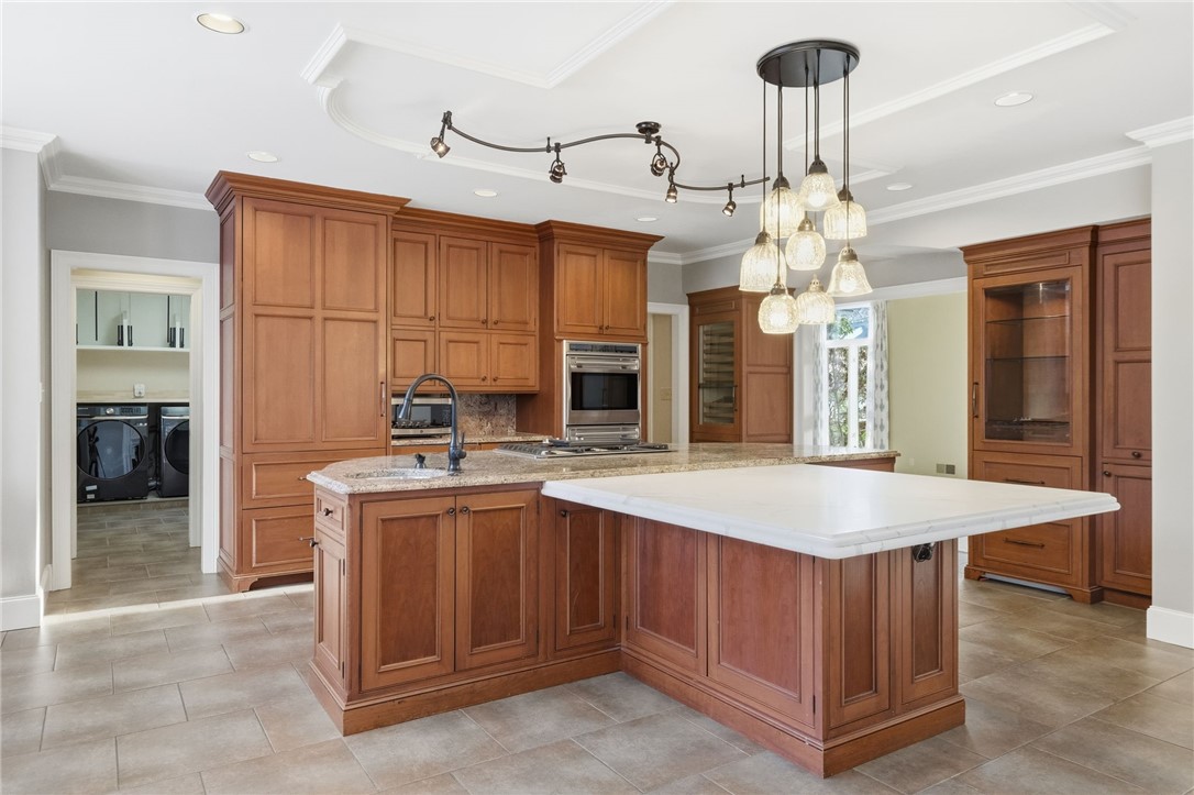 2155 S Villa Dr