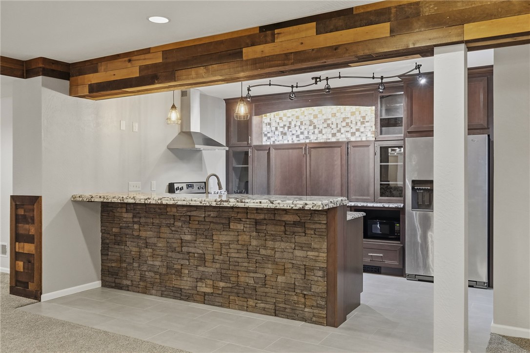 2155 S Villa Dr