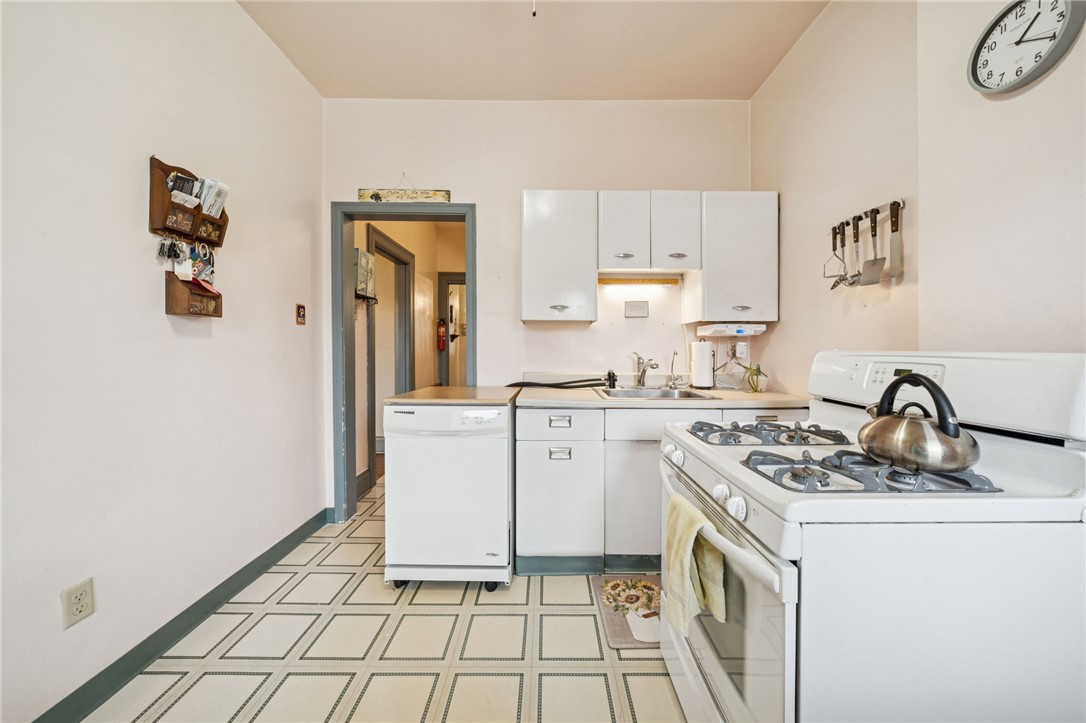 24 5th St