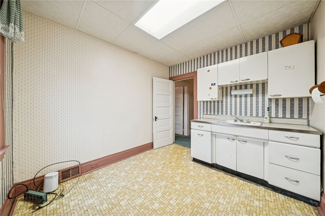 24 5th St