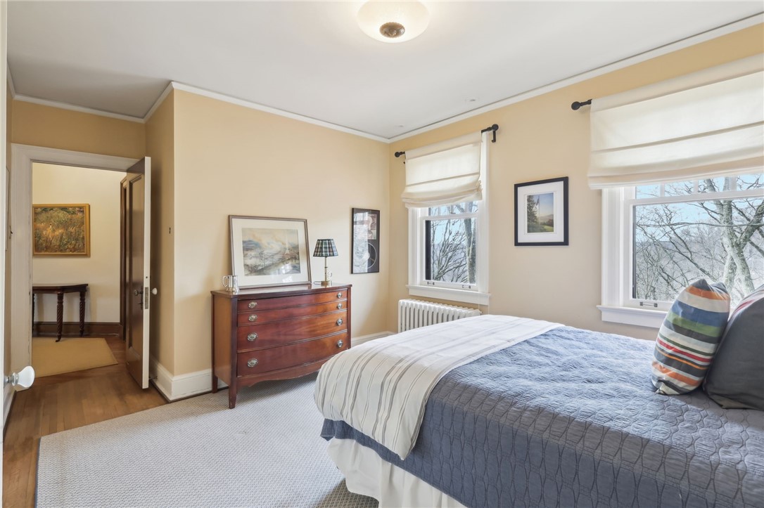918 W Waldheim Rd