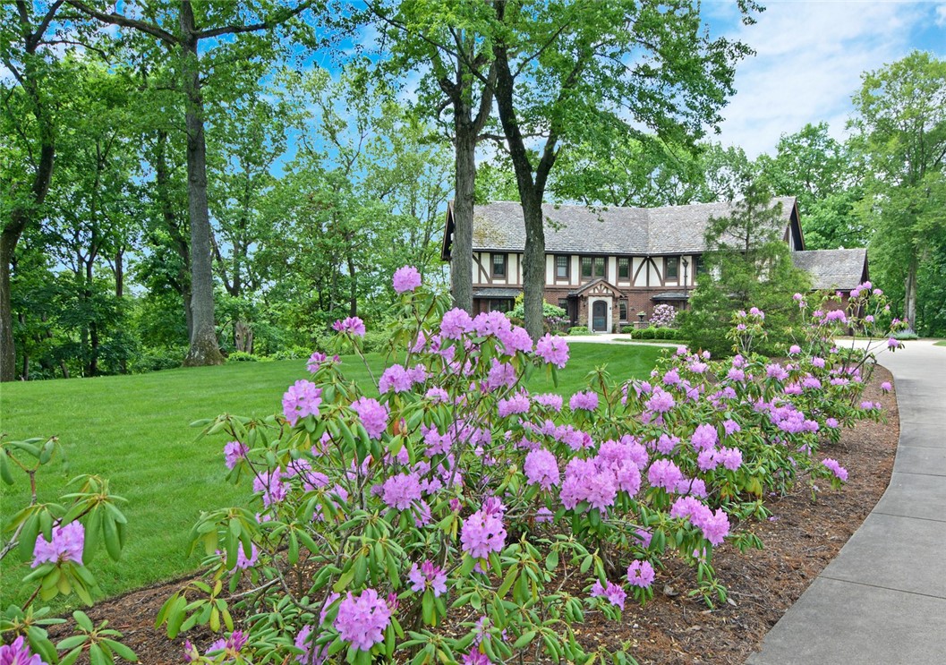 918 W Waldheim Rd