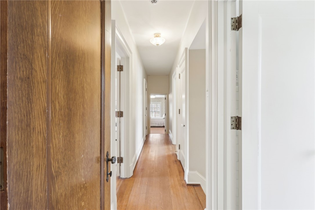 918 W Waldheim Rd