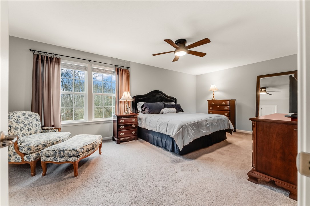 1017 Blackhawk Dr