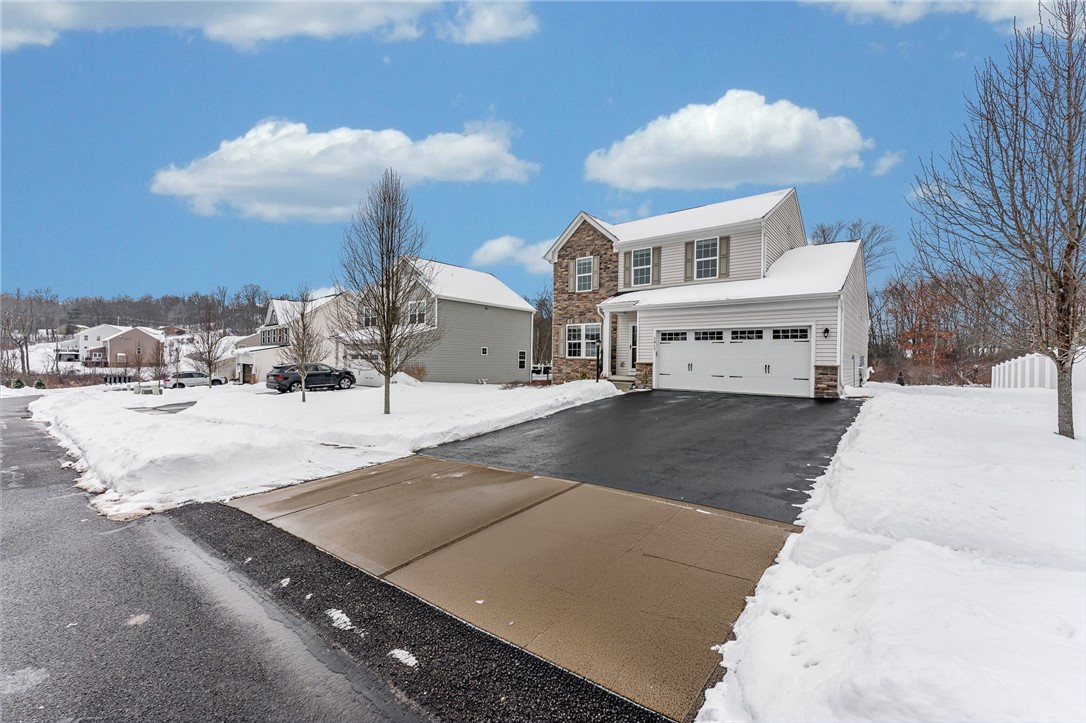 1017 Blackhawk Dr