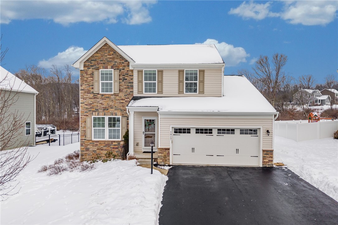 1017 Blackhawk Dr