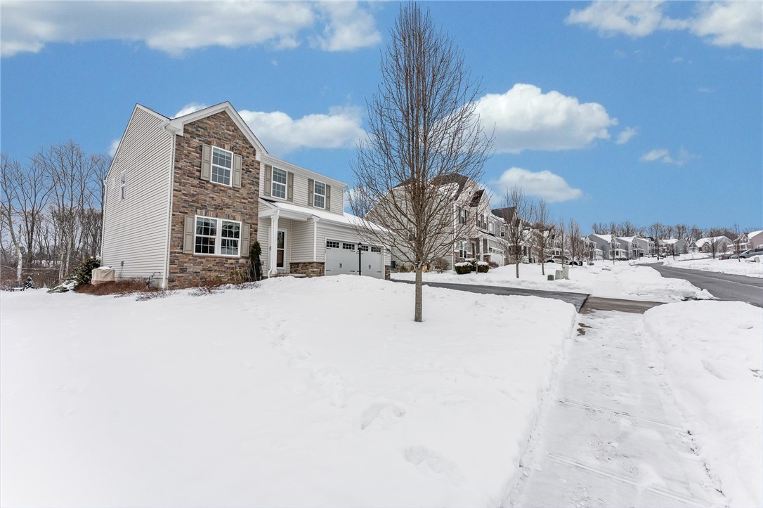 1017 Blackhawk Dr