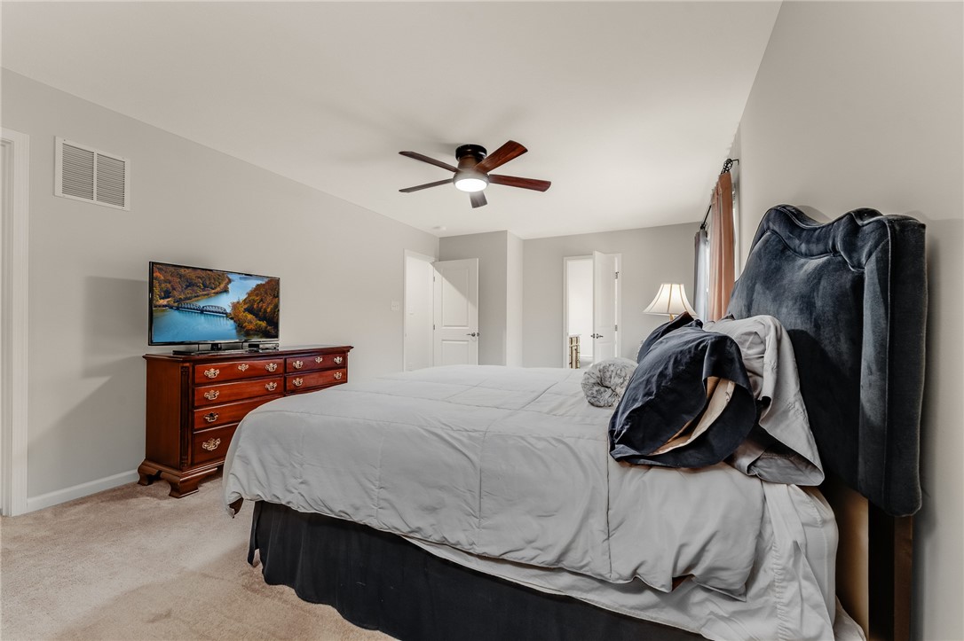 1017 Blackhawk Dr