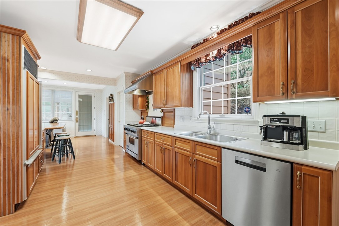 210 Rutledge Drive
