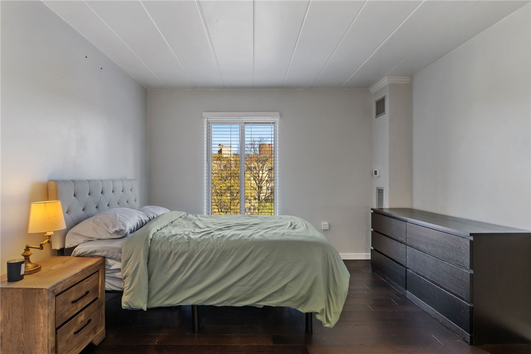 5 Bayard Rd 706