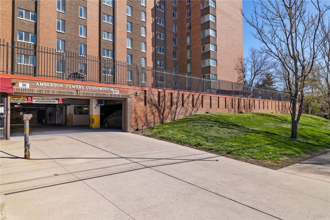 5 Bayard Rd 706