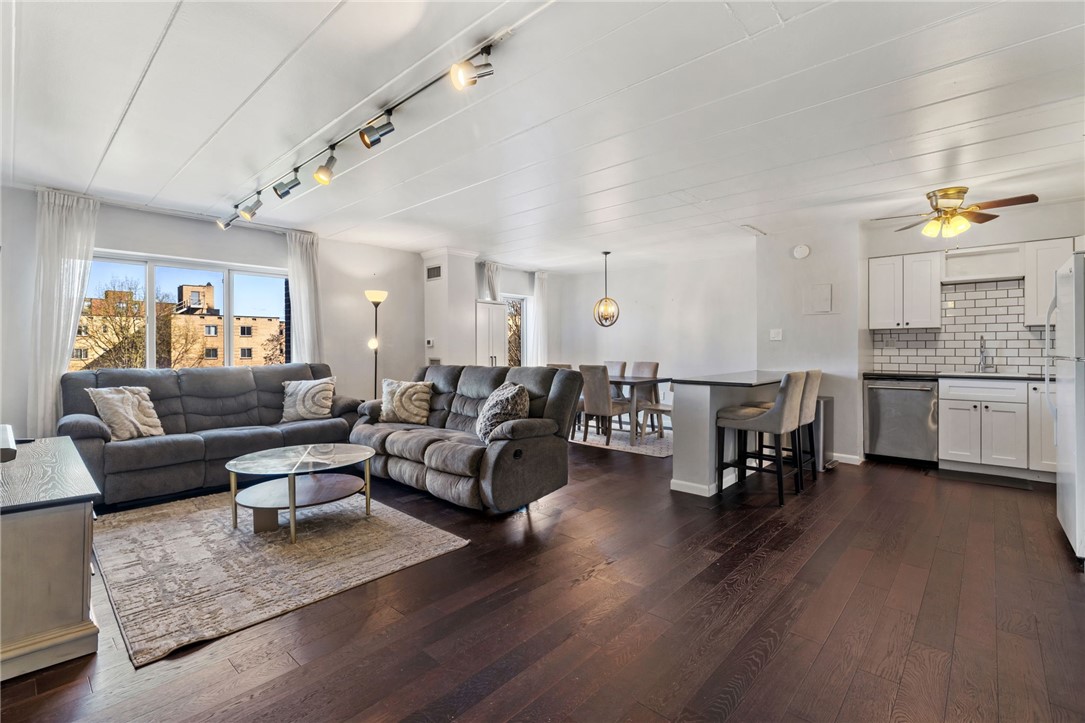 5 Bayard Rd 706