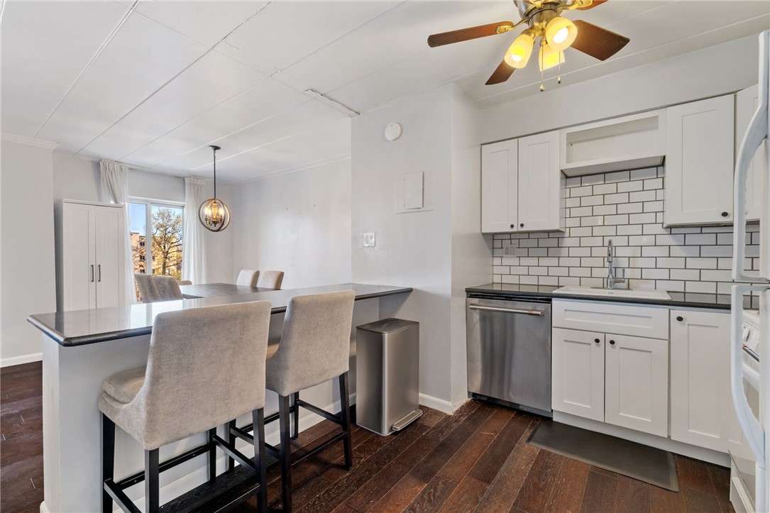 5 Bayard Rd 706