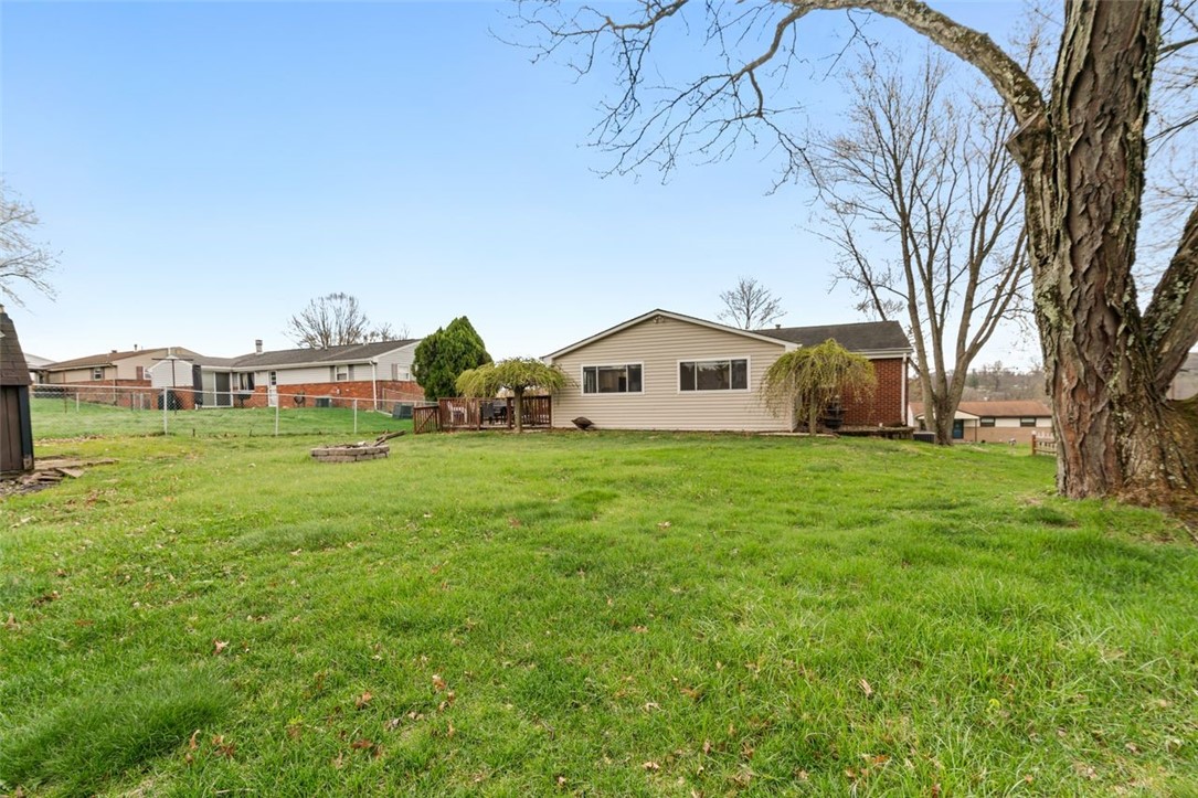 4052 Crestwood Dr