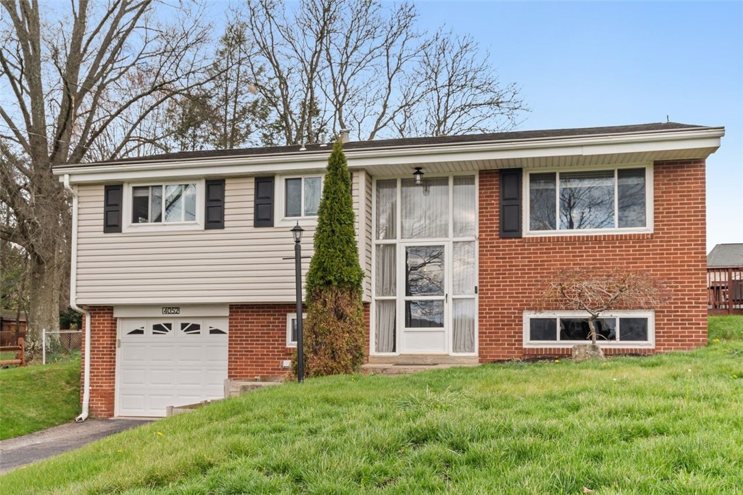 4052 Crestwood Dr