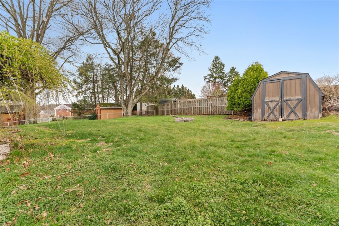 4052 Crestwood Dr