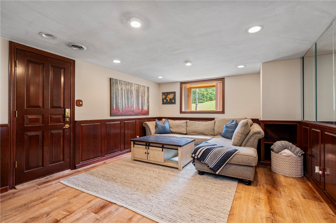 2 Hartle Lane