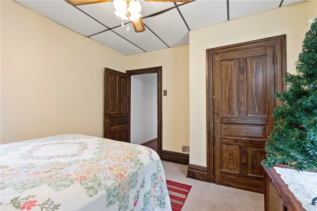 555 Hazelwood Ave