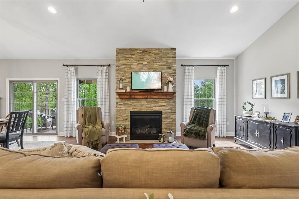 952 Copper Creek TRAIL