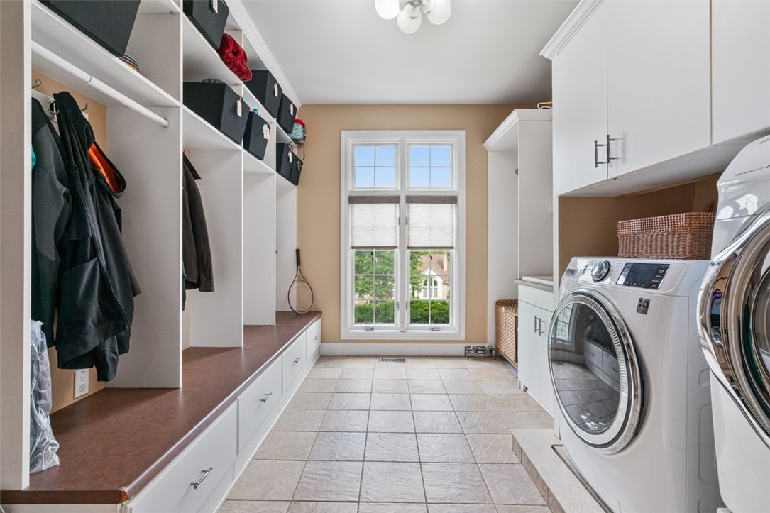 2195 Chardonnay Cir